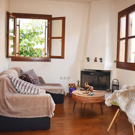 Delfi'S Cozy Maisonette Exterior photo