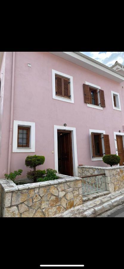 Delfi'S Cozy Maisonette Exterior photo